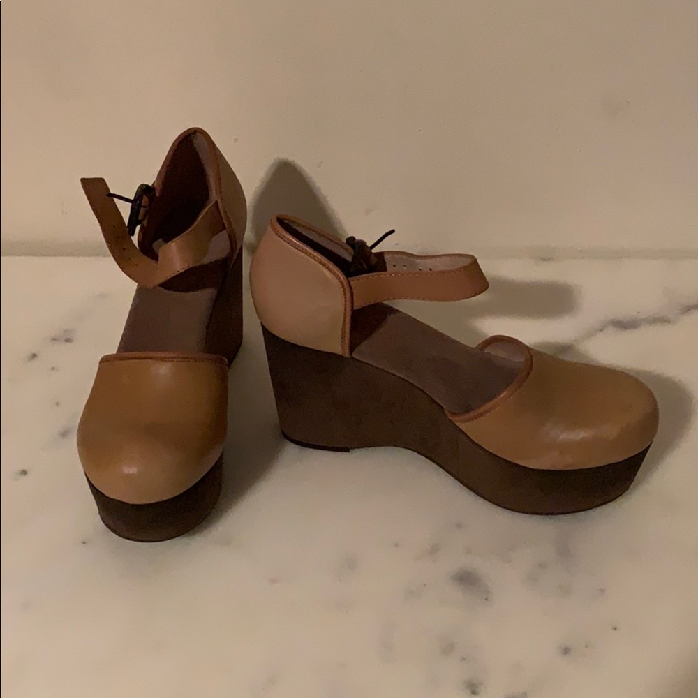 OTBT Tan Platform Sandals, size 8.5